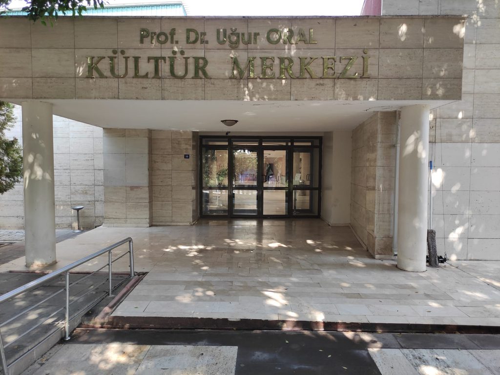 mersin univ kongre merkezi