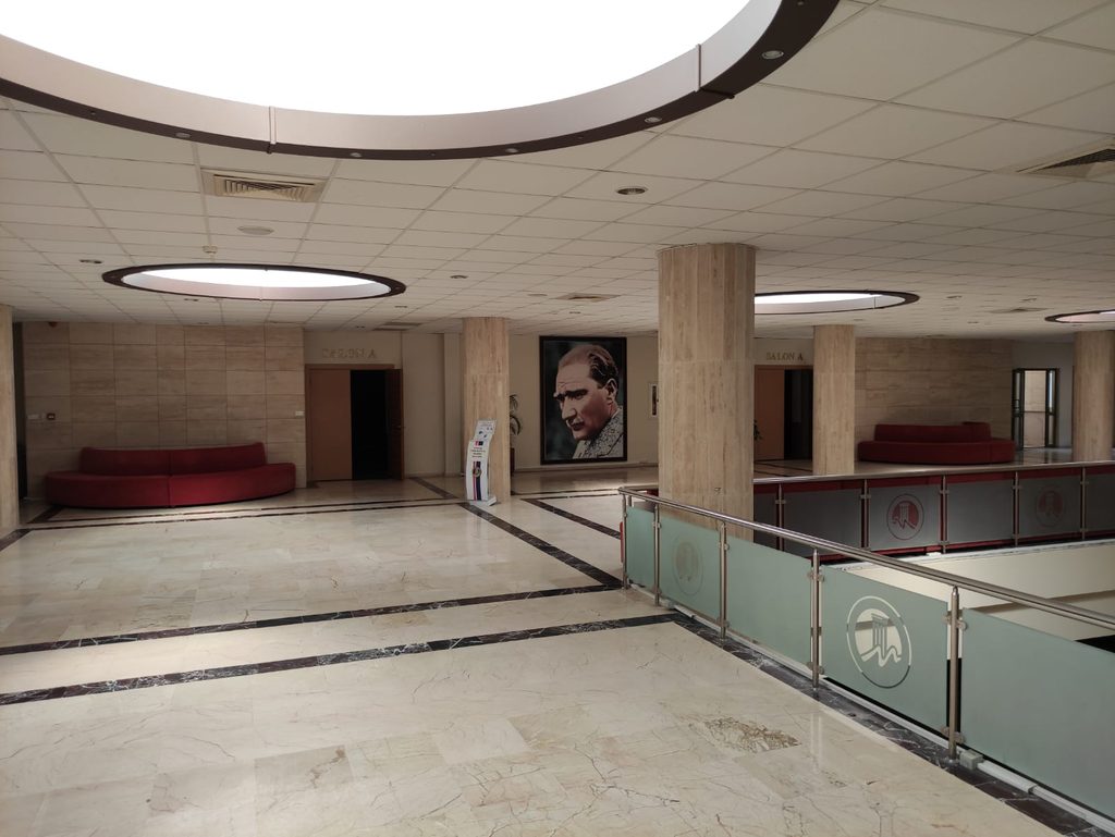 mersin univ kongre merkezi 2