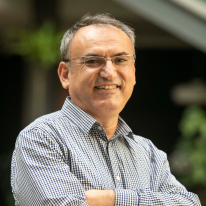 Career Tracks Prof. Dr. Metin Kozak